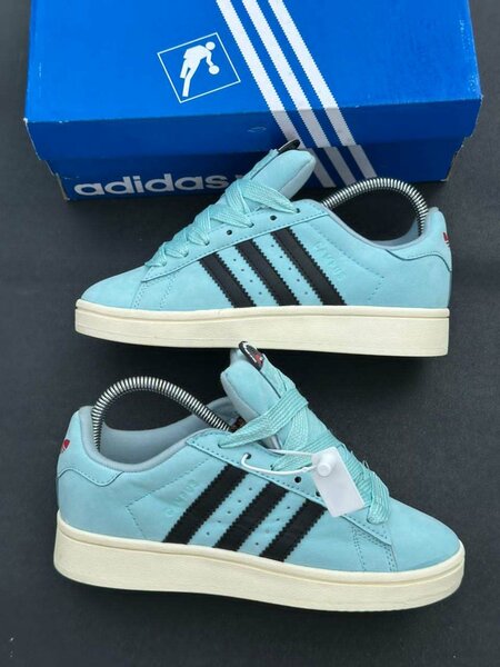 Adidas campus