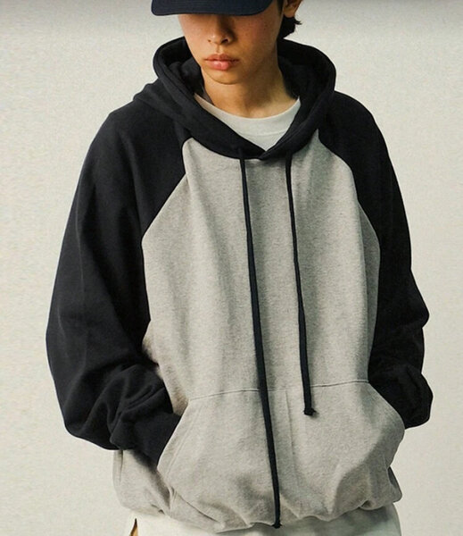 Sweat à capuche bicolore