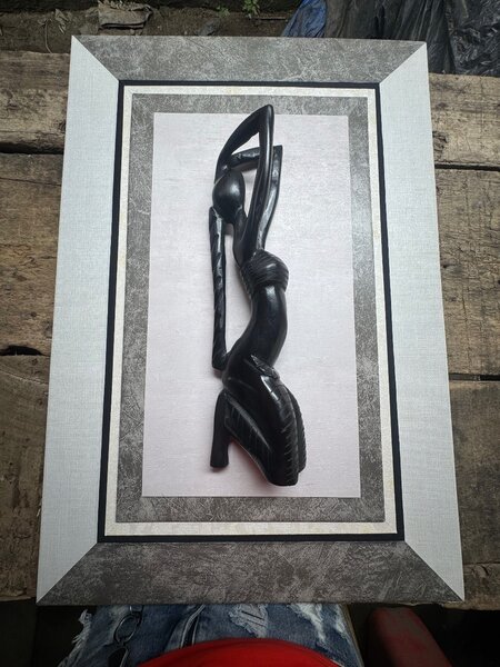 Sculpture murale en bois