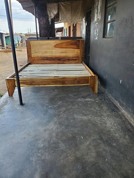 Bed readily 