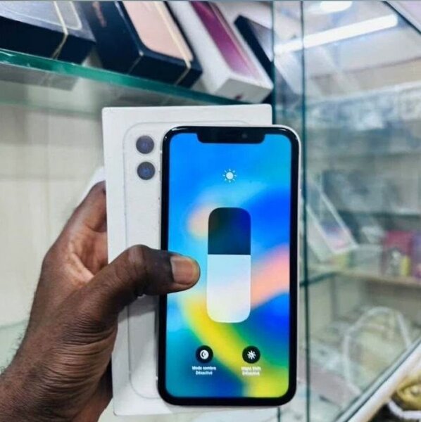 iPhone 11