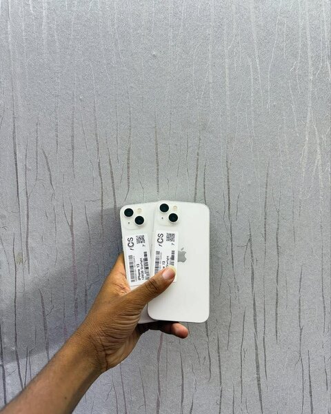 iPhone 13