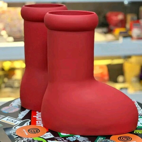 MSCHF BIG BOOTS