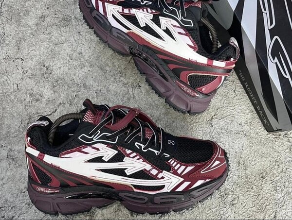 OFF WHITE SNEAKER