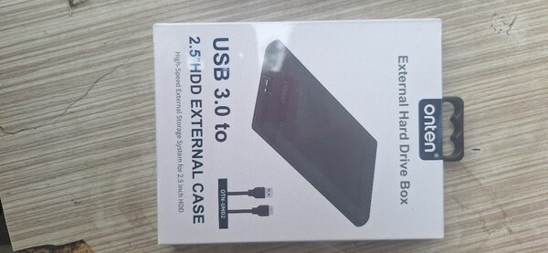 Adaptateur de boîtier de disque dur