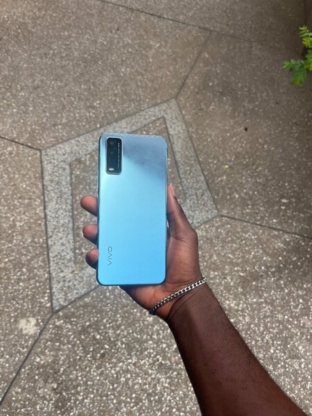 Vivo y20s