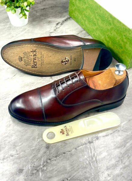 EXECUTIVE SHOES