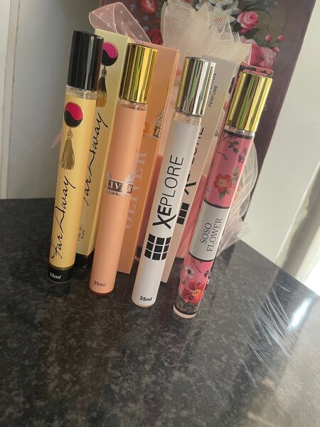 Pocket perfumes
