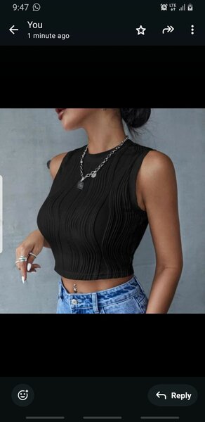 Crop top