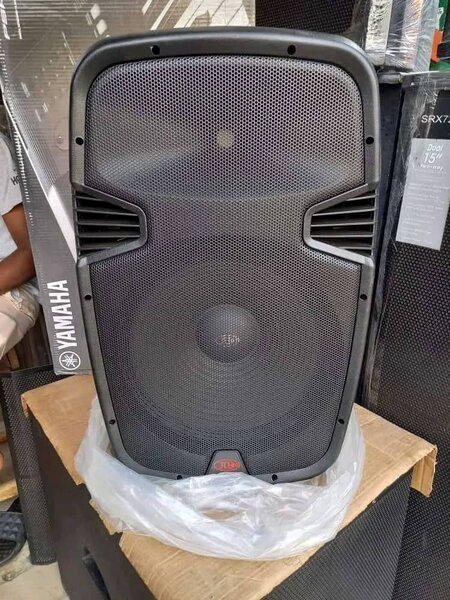 Baffle amplifié