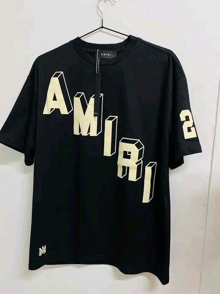 Graphics T-shirt