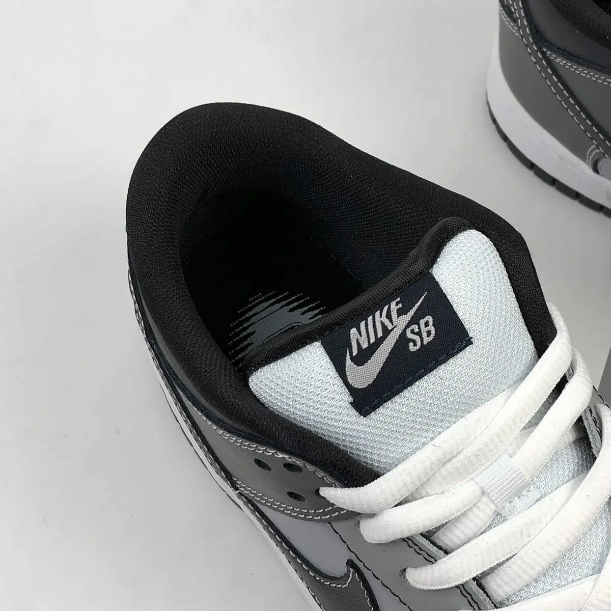 Nike SB éclipse lunaire