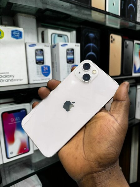 iPhone 13