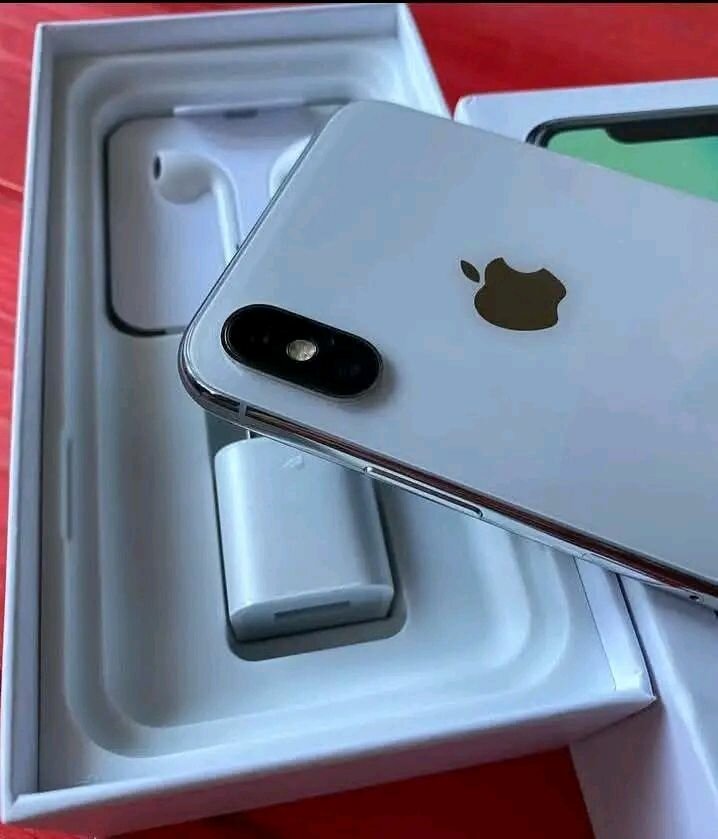 iPhone X avec accessoires
