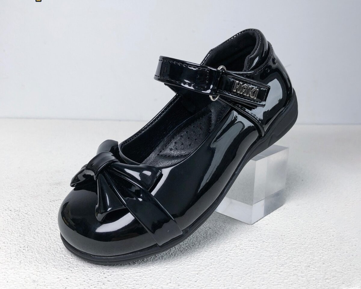 Dress shoes