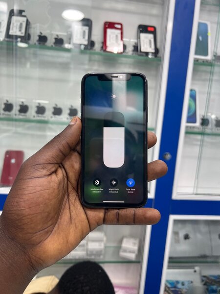 iPhone 11 Pro  64BG
