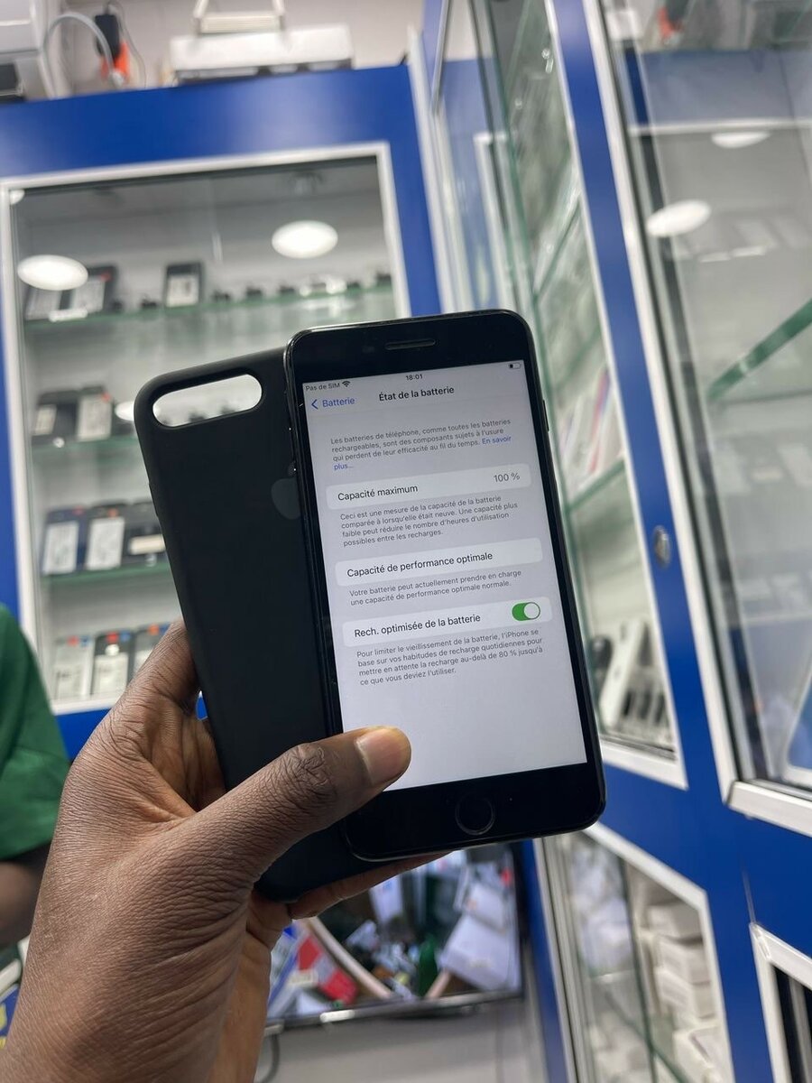 iPhone avec Étui de Protection