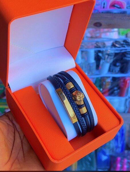 Bracelet