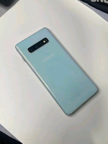 Samsung Galaxy S10+