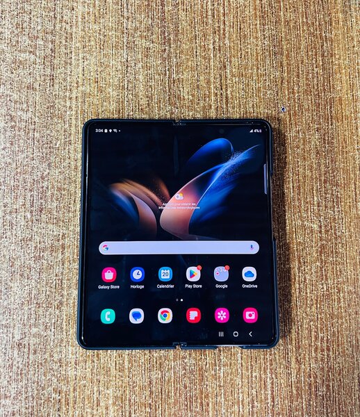 SAMSUNG GALAXY Z-FOLD 4