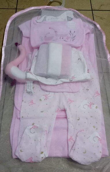 Dispo nos kit naissance de 9 pièces