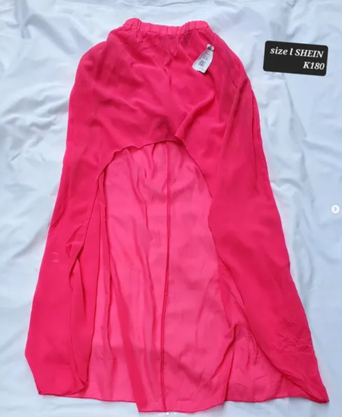 pink skirt
