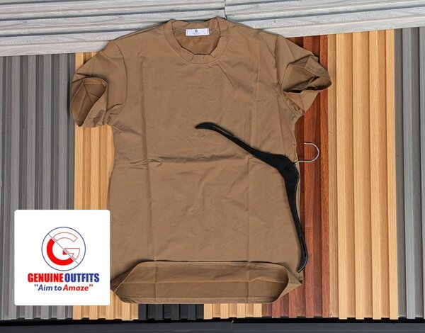 Round neck t-shirts