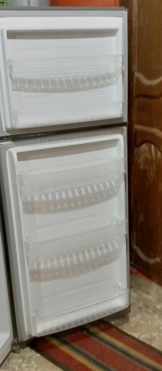 Nasco 370L  fridge