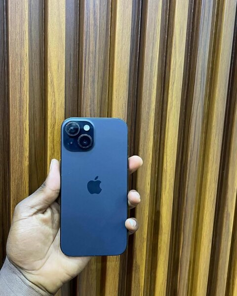 iPhone 15