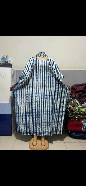 Robe disponible a 9000fr