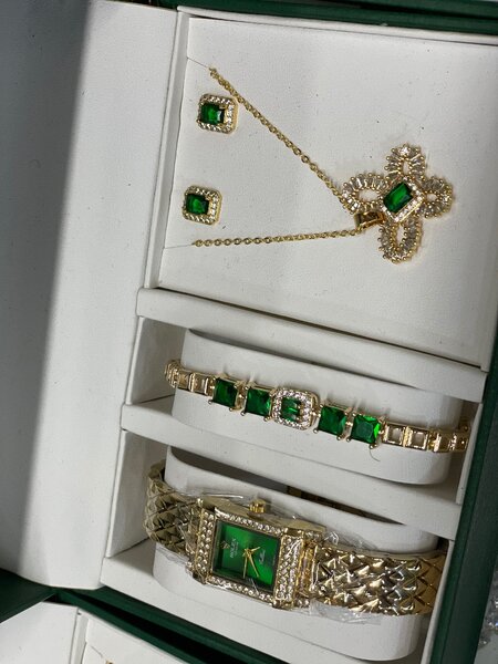 Jewelry sets
