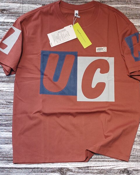 Round neck tshirt