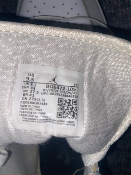 Jordan 1 Mid grey
