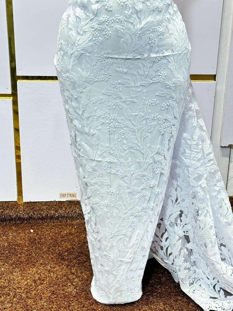 Tissue laces