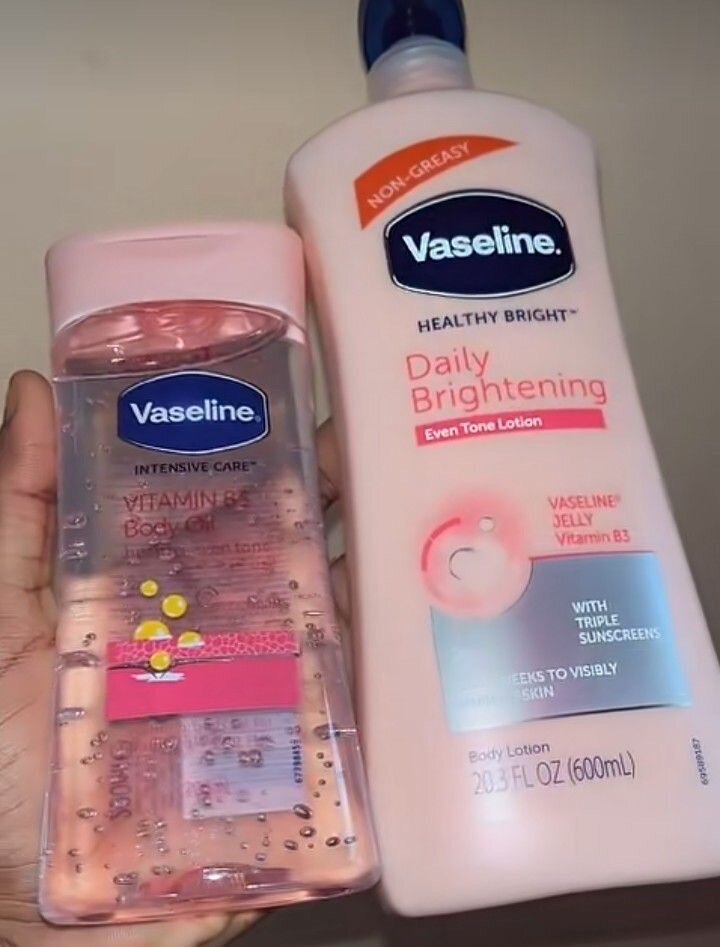 Vaseline vitamin B3 daily brightening body lotion and oil