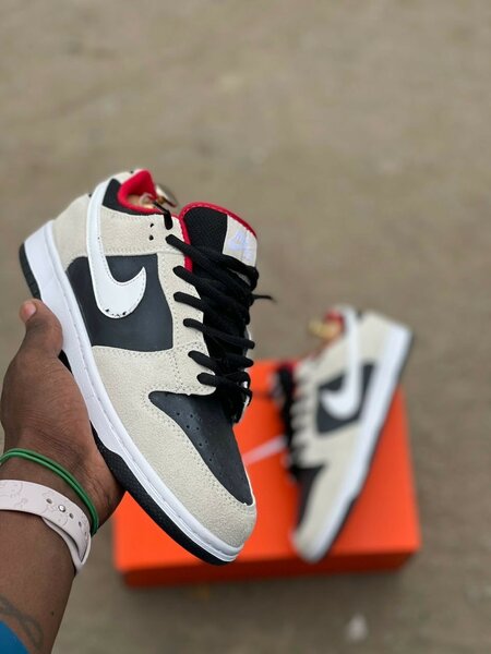 Nike   SD