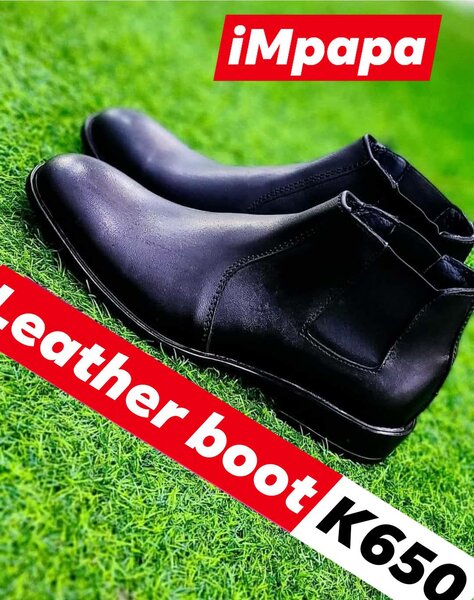 Leather boot