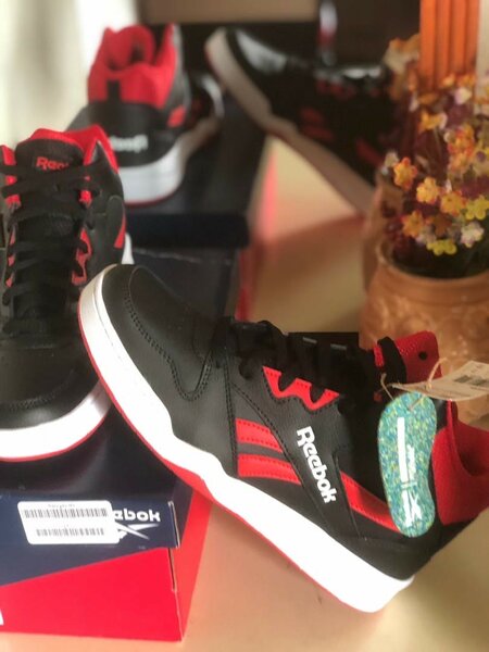 REEBOK