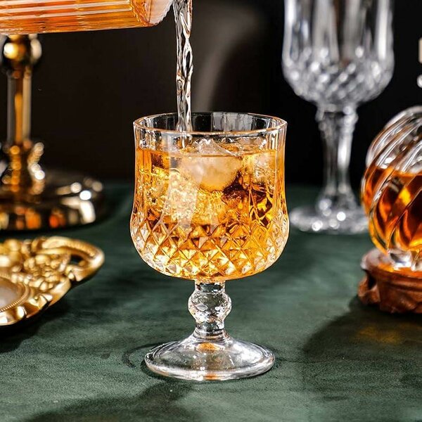 6 Transparent Wine Glass