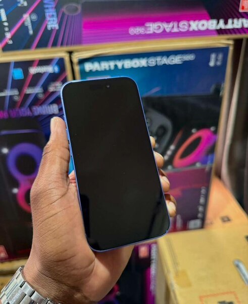 iPhone 16