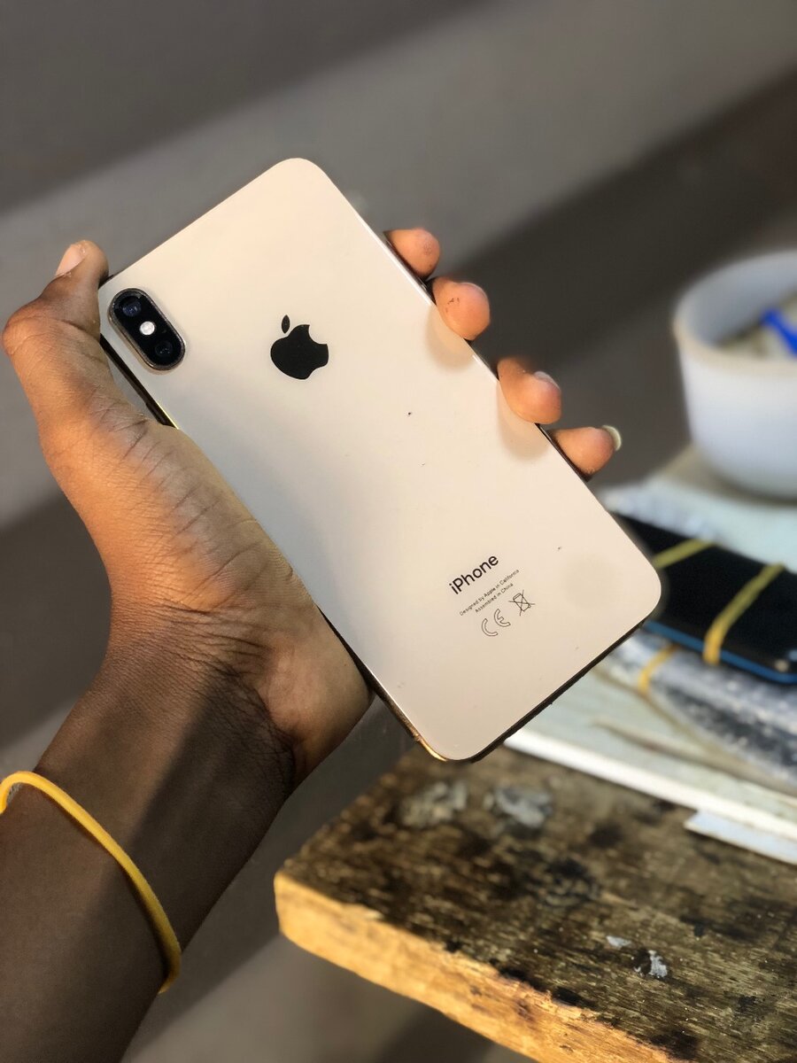 IPHONE XS MAX