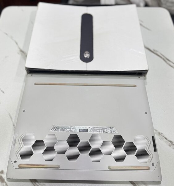alienware x14 core i7 12th gén