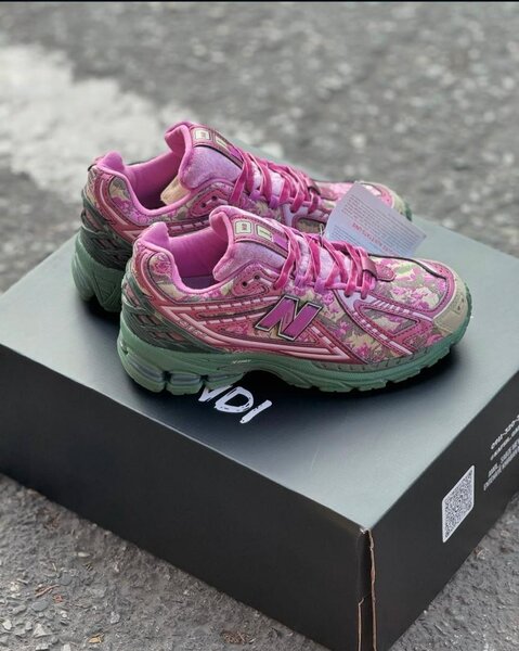 NEW BALANCE
