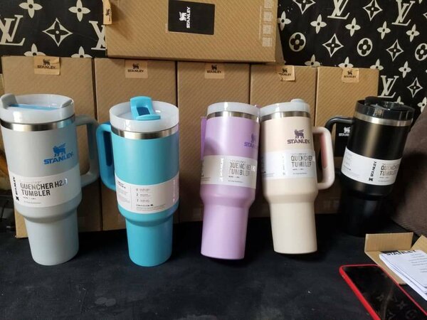 Vacuum cup