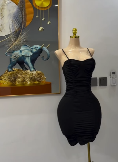 Short dress black