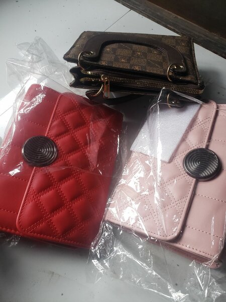 Hand bag