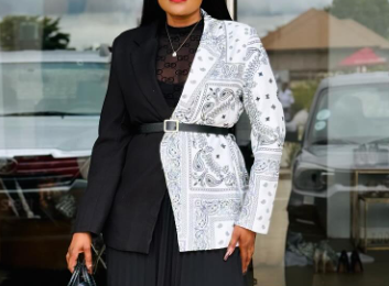 Black-white blazer