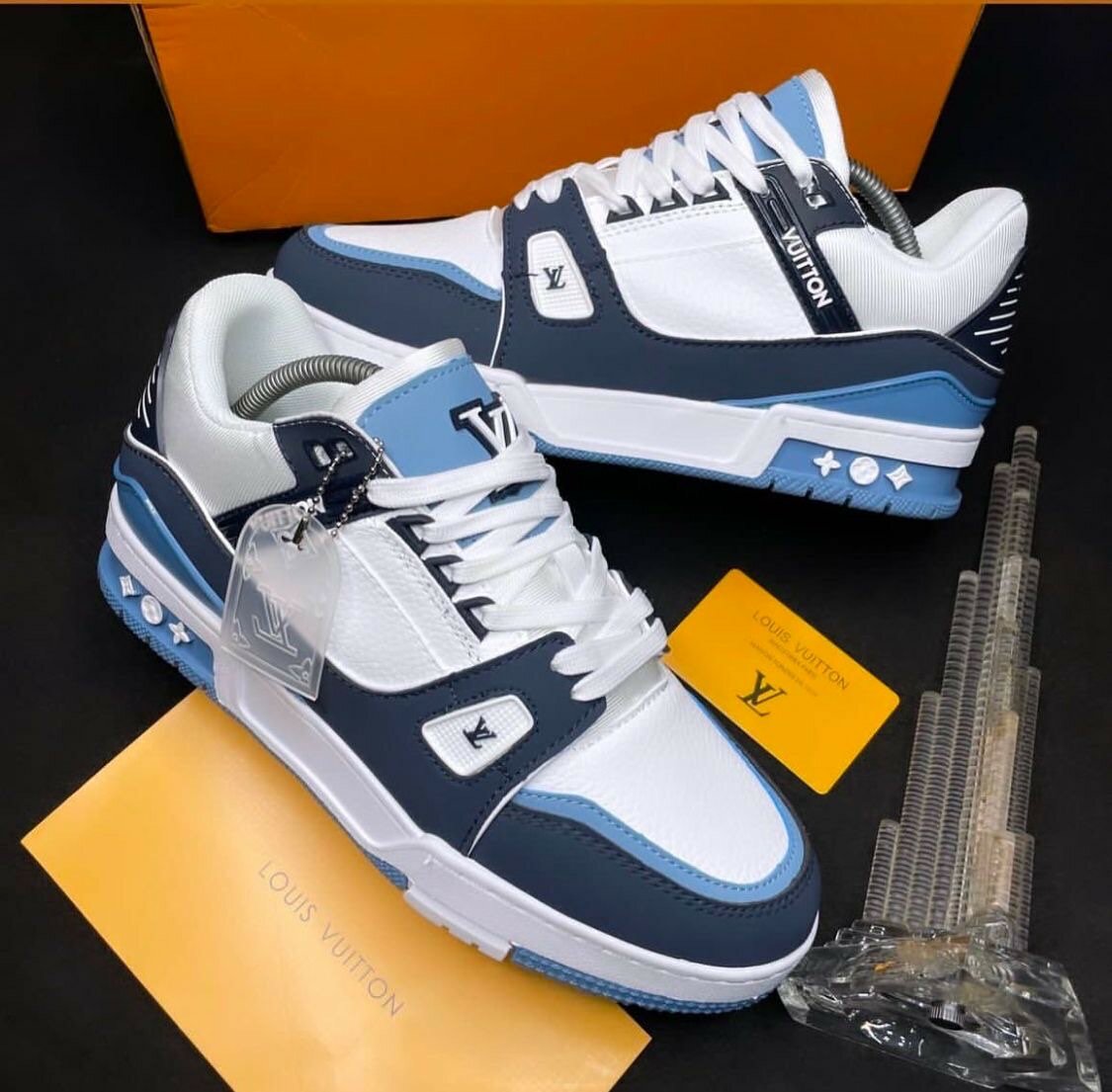 Vuitton sneaker