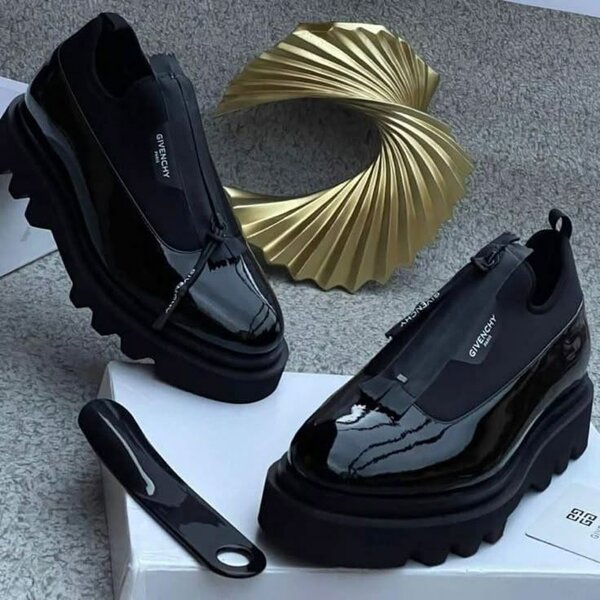 Chaussures Richelieu Noires Femme