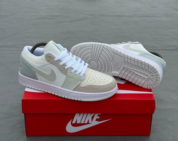 Nike Air Jordan Low